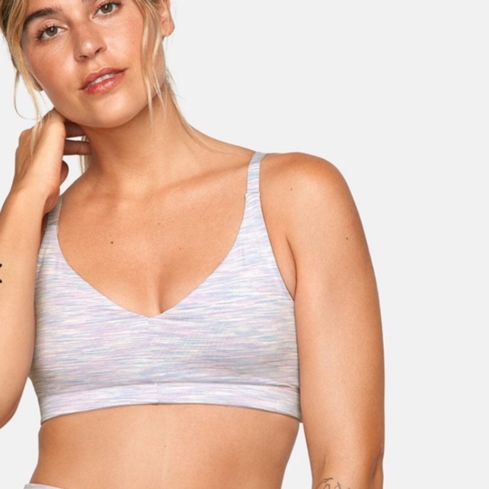 Outdoor Voices free form sports bra